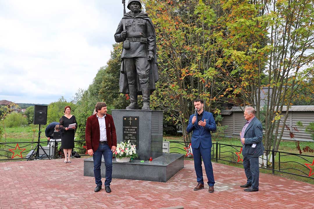 pamyatnik kuznetcovskoe 2