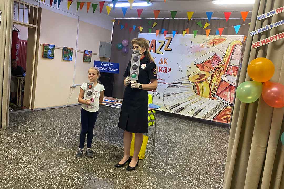 GIBDD svetofor Gzhel 1