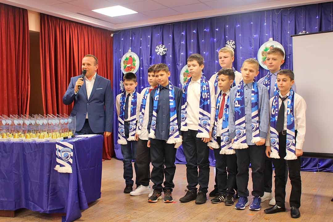 novohariton itogi futbolnogo sezona 7
