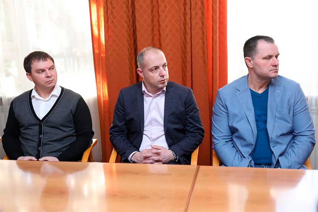 vstrecha rukovoditelej predpriaytij s glavoj 2