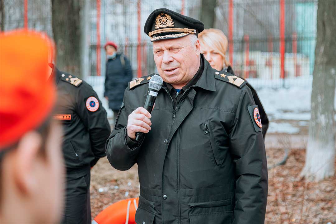 vosvod ucheniya na ozere pioner 8