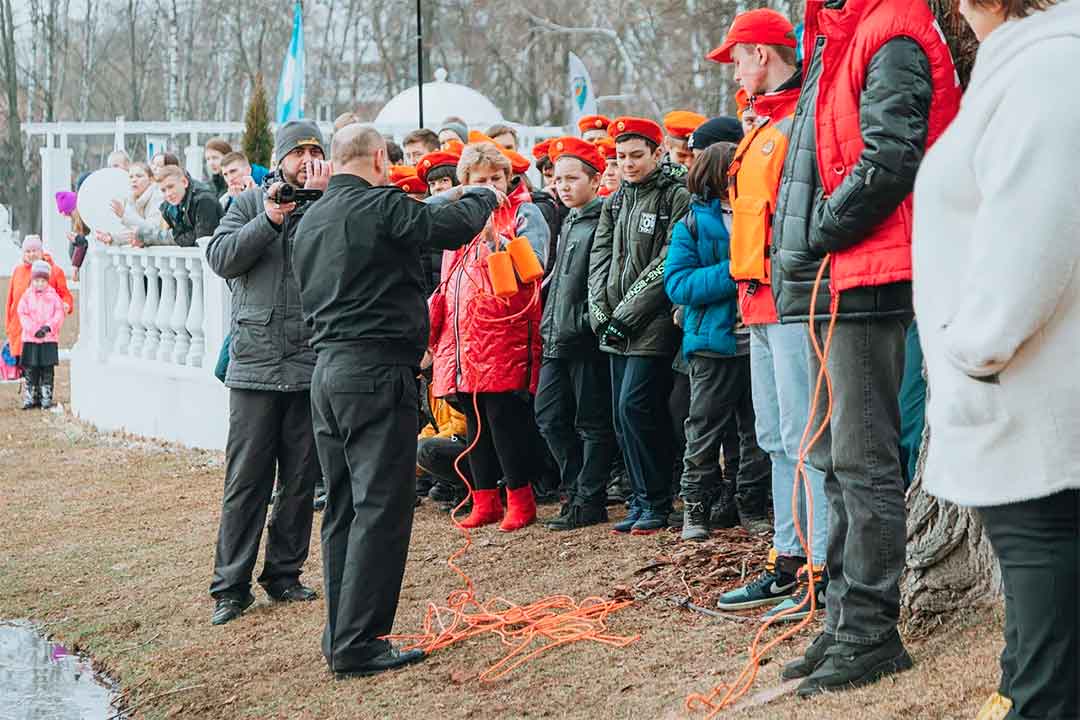 vosvod ucheniya na ozere pioner 9