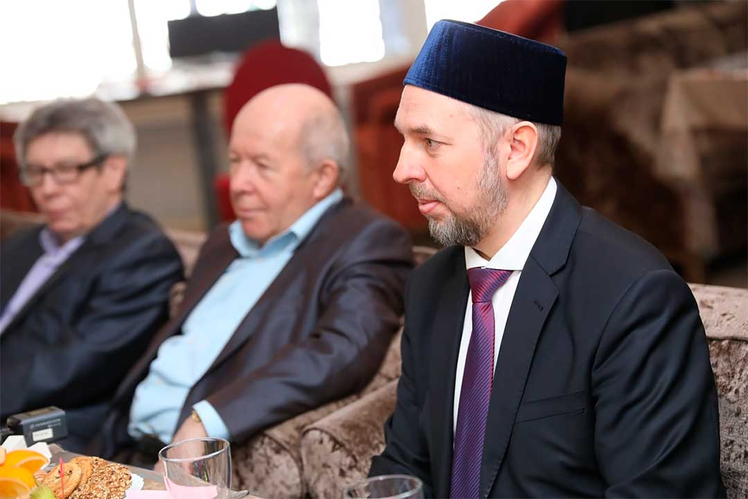 UMMA vstrecha s glavoj 2