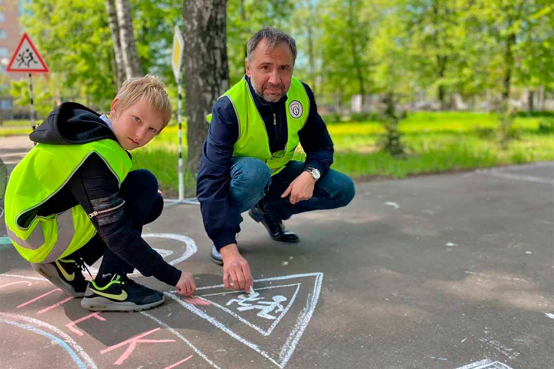 90 let slujbe propagande PDD 2