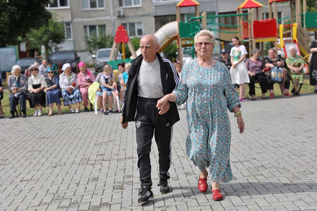 den semyi drujba 8