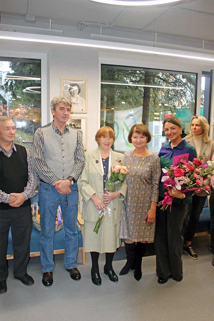 novohariton Hazova vistavka 7
