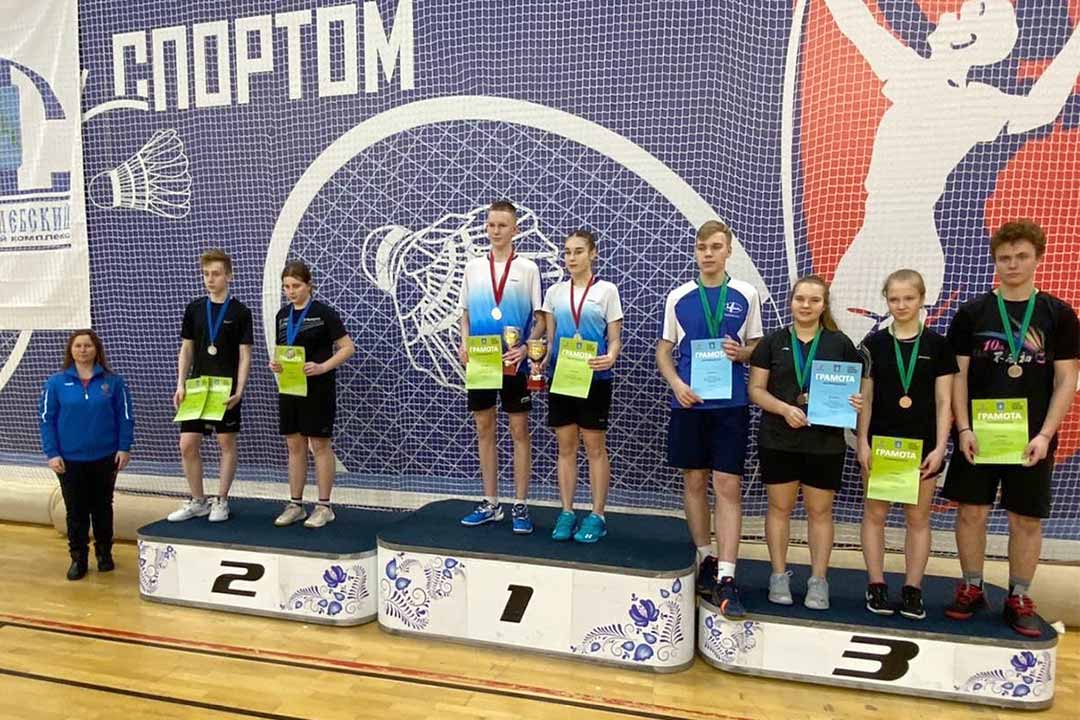 badmintin okruzhnoy chempionat 3