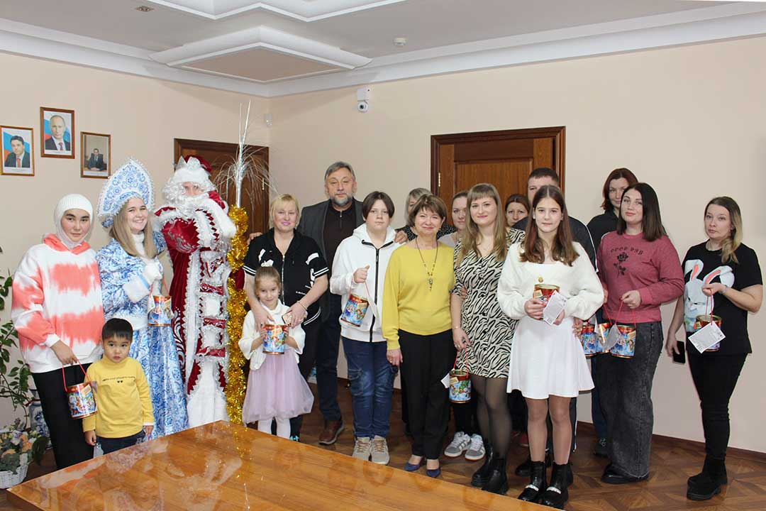 novohariton semyi mobilizovannih Zholobov 1