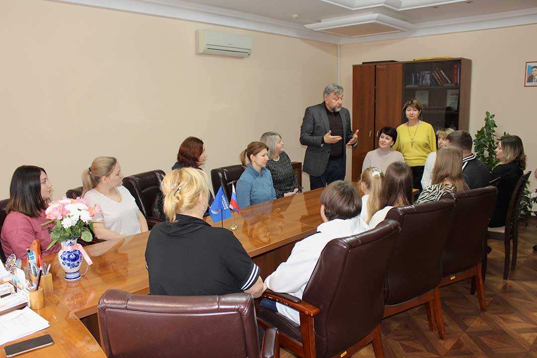 novohariton semyi mobilizovannih Zholobov 3