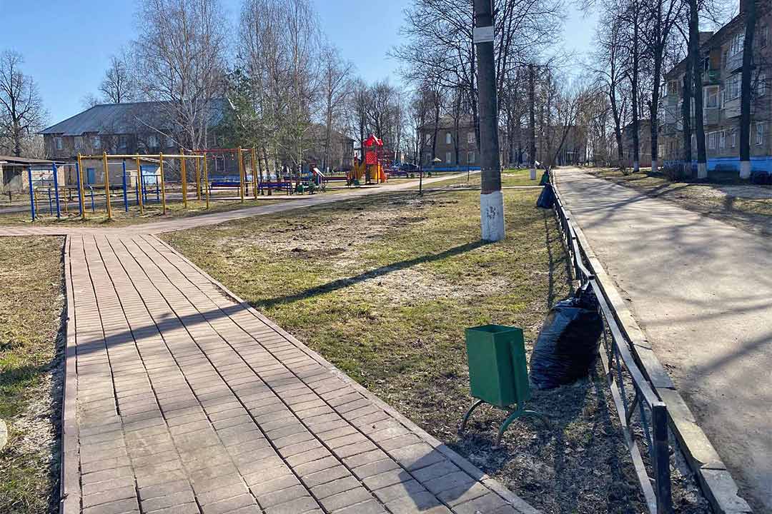 gzhel mesyachnik 8