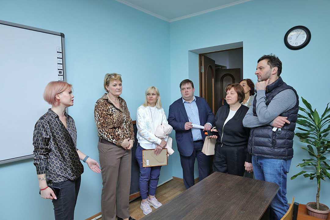 centr sodeystvie den otkrit dverey 6