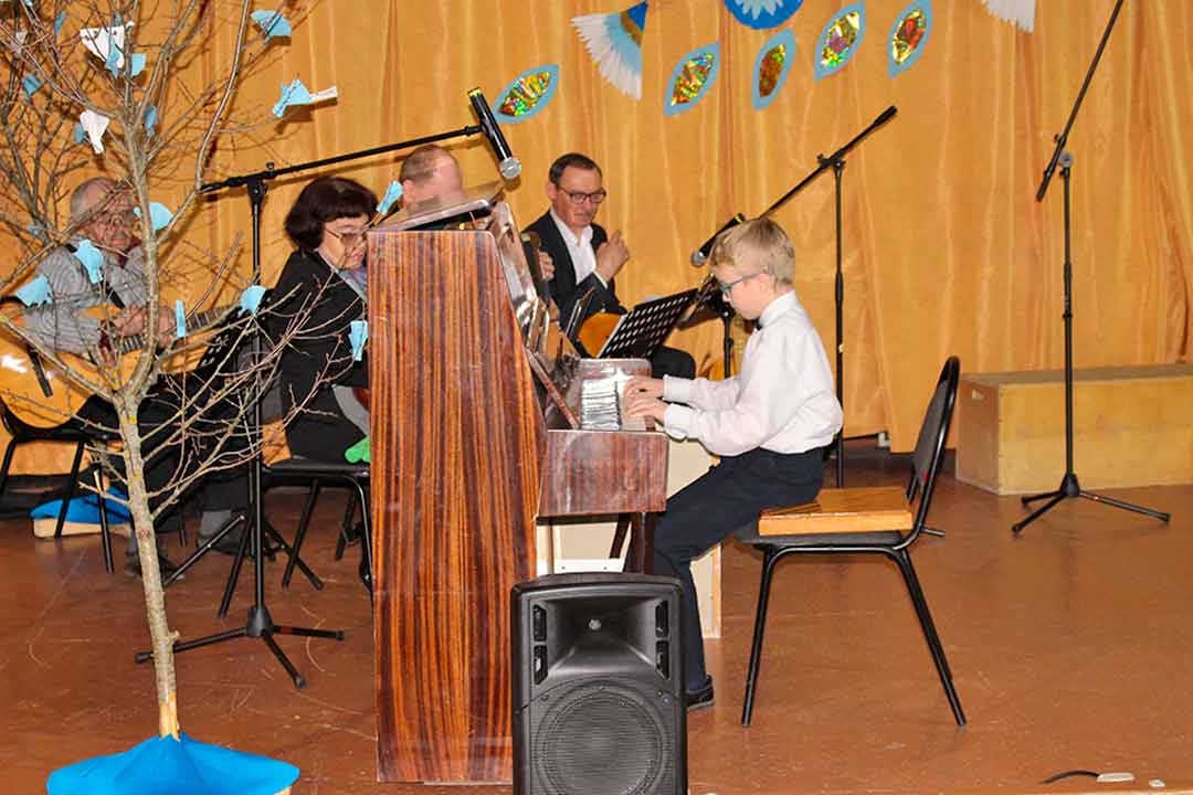 novohariton DSHI Gzhel 10