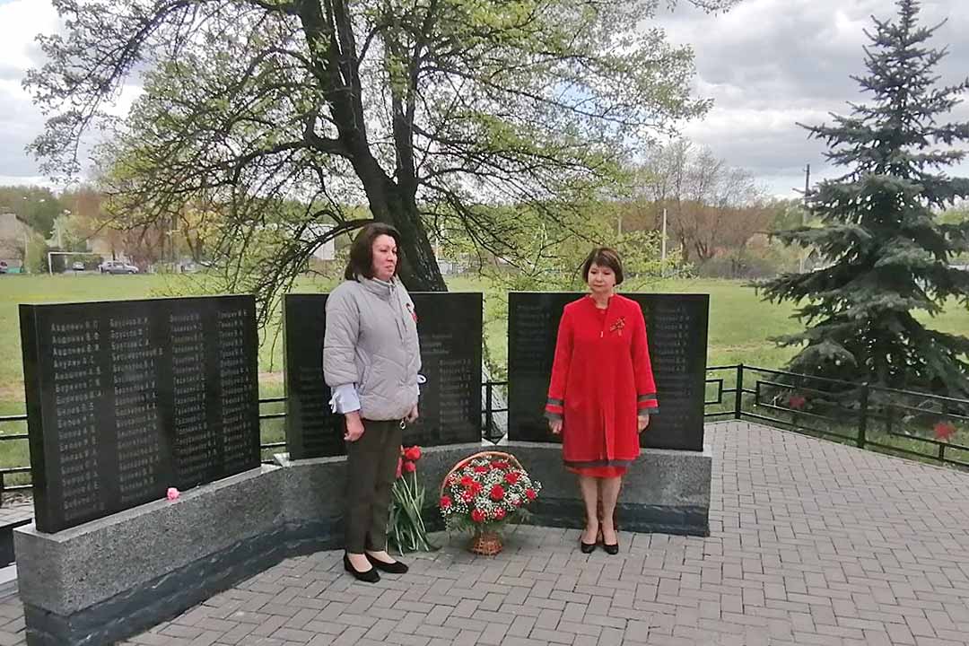 novoharitonovskoe vozlozhenie cvetov 2