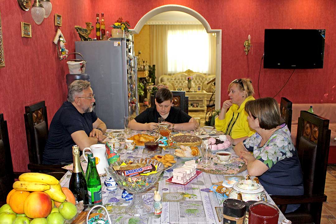 novohariton zholobov family svo 3
