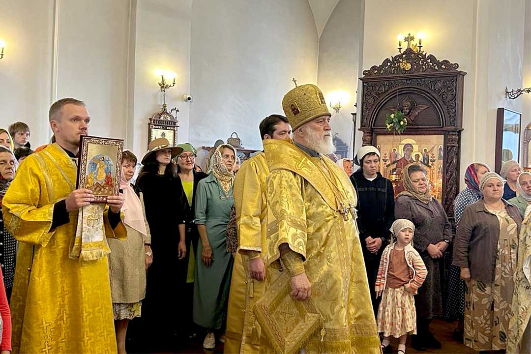 novohariton romashkovoe pole 17