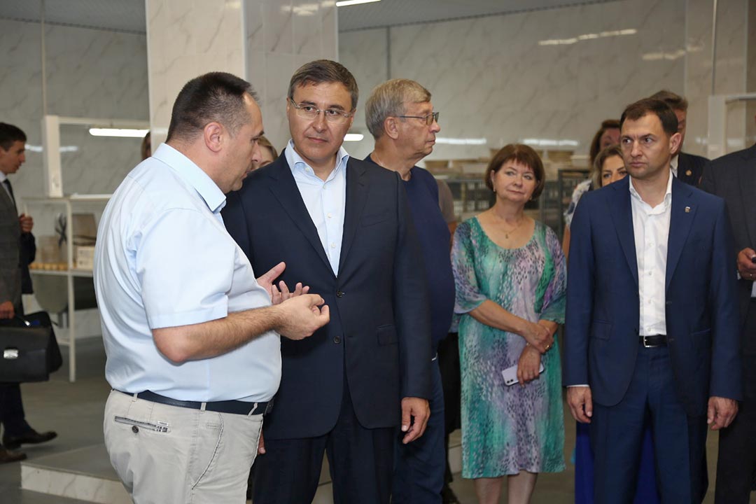 novohariton rabochiy vizit delegaciya 2