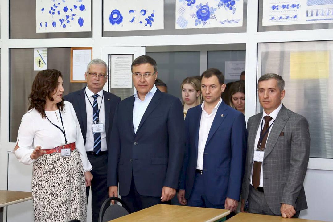 novohariton rabochiy vizit delegaciya 4