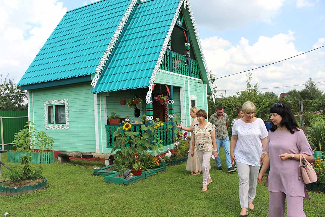 novohariton luchshiy selskiy dom 6