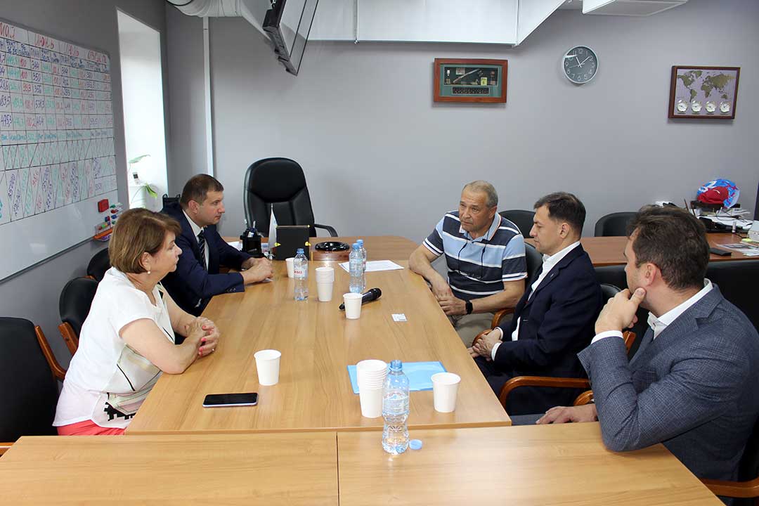 novohariton hanin koncern protek 2