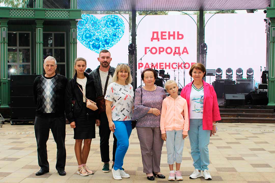 novohariton luchshiy selskiy dom 4