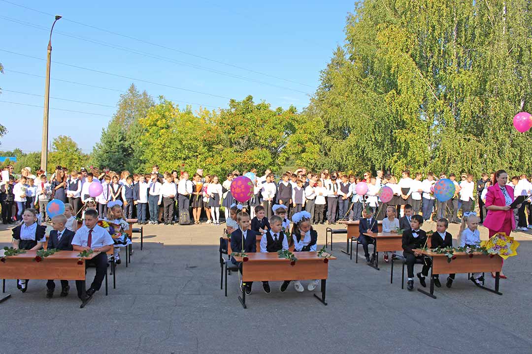 novohariton den znaniy kuzaevskaya sosh 4