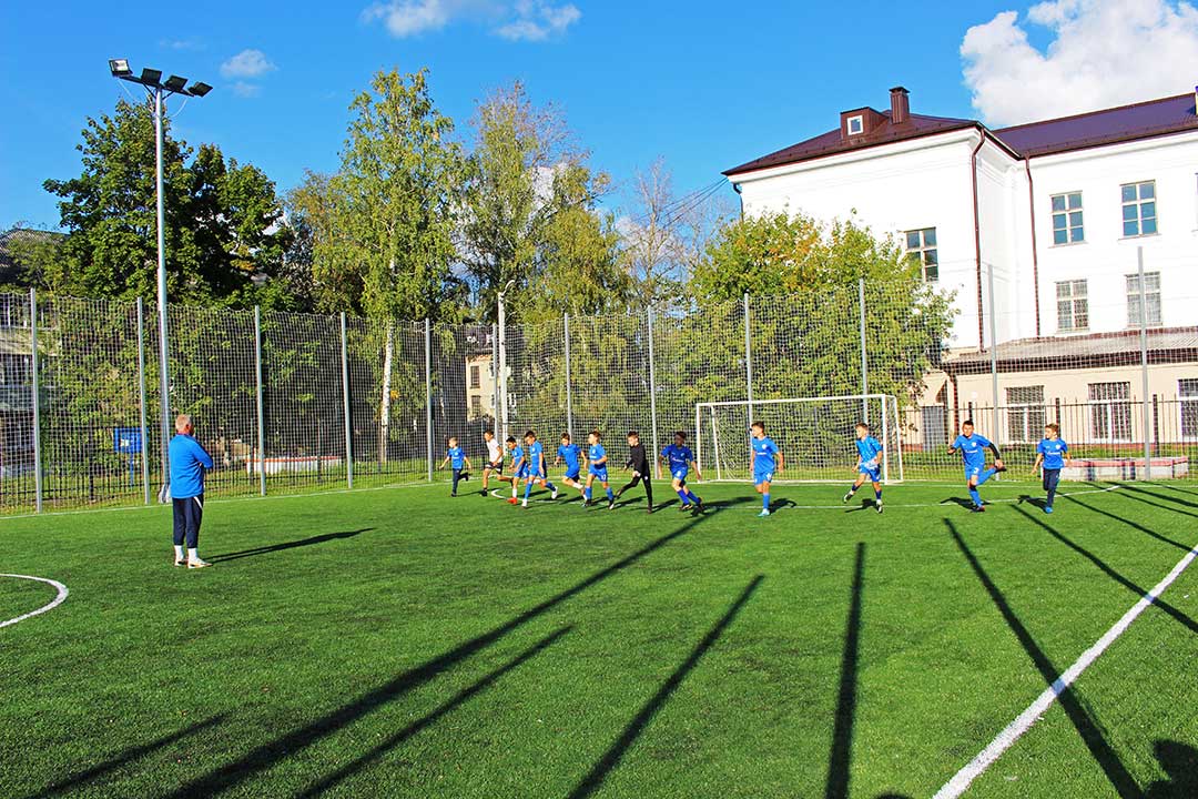 novohariton mini football pole 1
