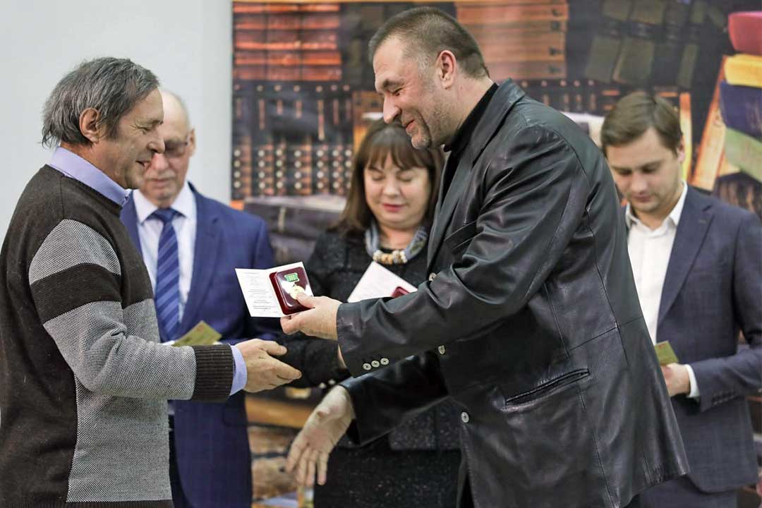 literaturnaya premiya bunina 8