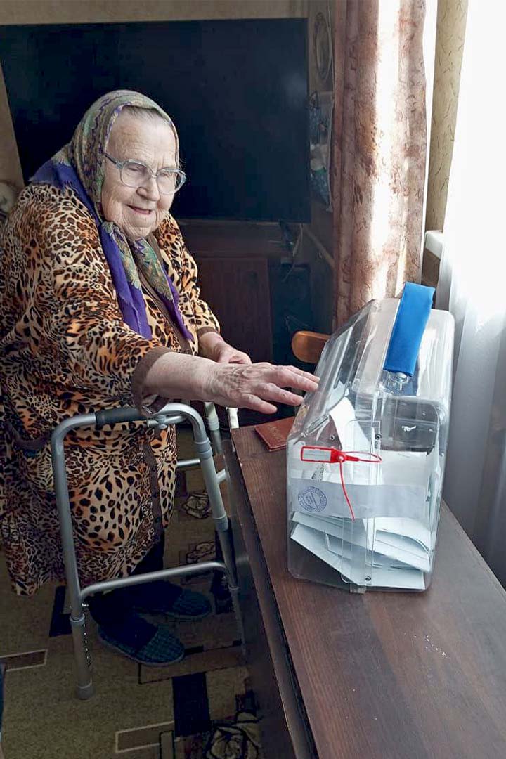 perviy den viborov novoharitonovskoe 5