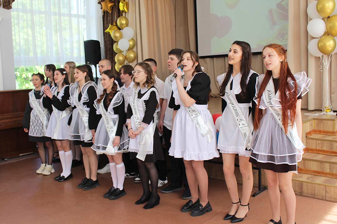 gzhel posledniy zvonok rechickaya school 1