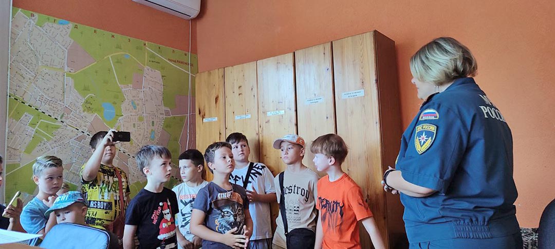 ondipr ekskursiya v pojar chast deti 4
