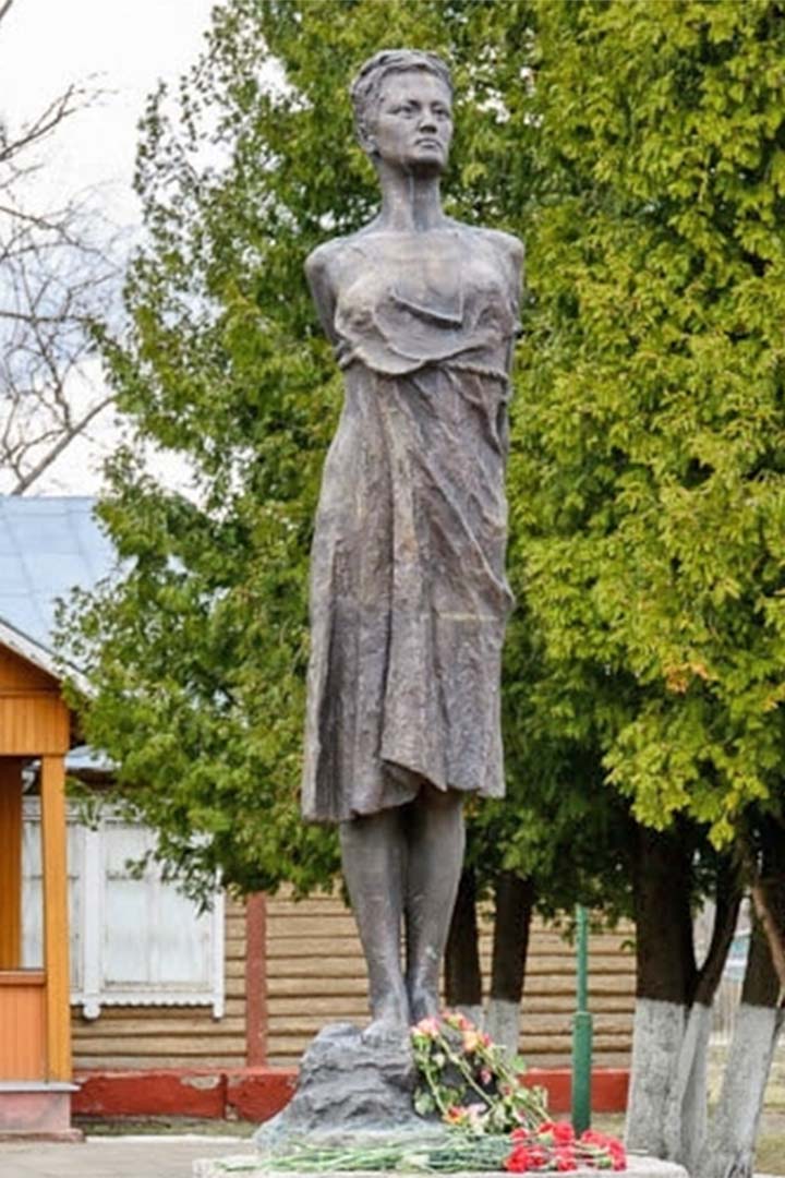 Urok Mushestwa Zoya Kosmodemiyanskaya 2