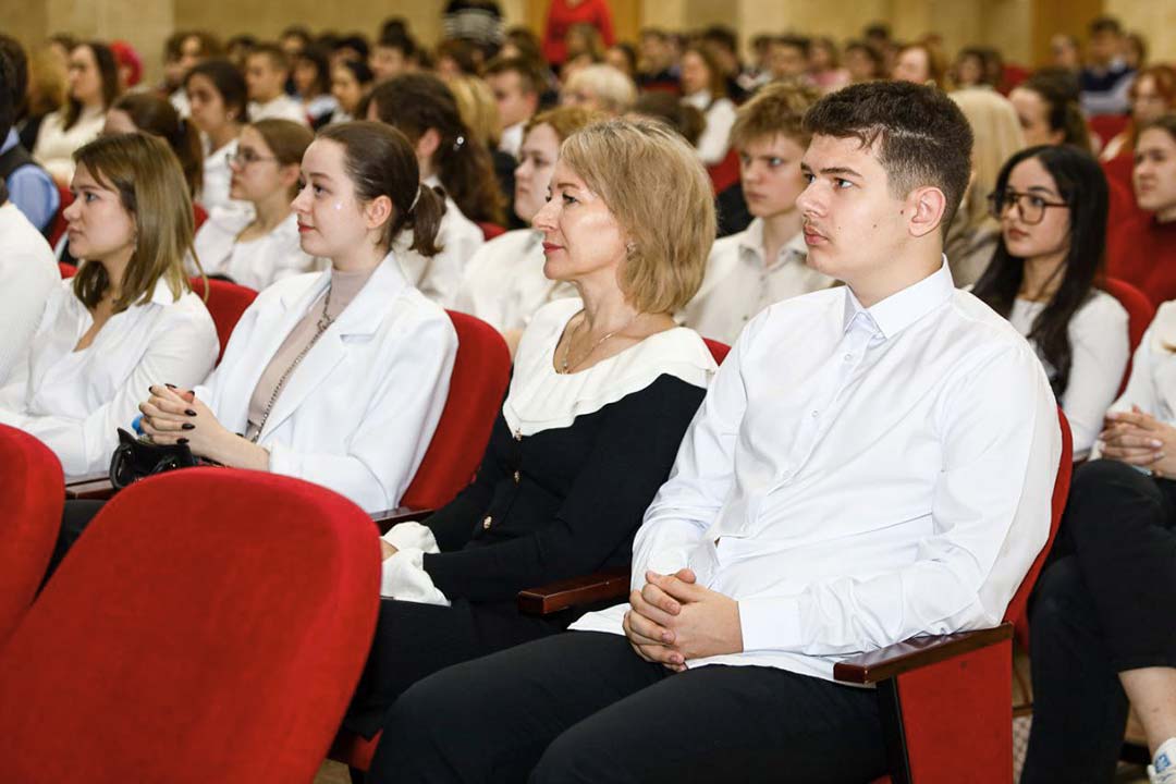 vstrecha ycheniki ram gimnaziya 2 zdrav 4 
