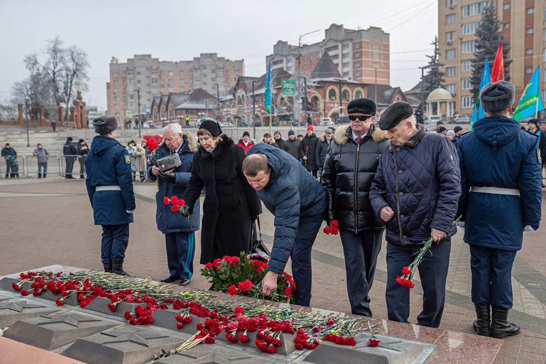 83 godovshina vyazemskoy vozdush desantn operacii 2