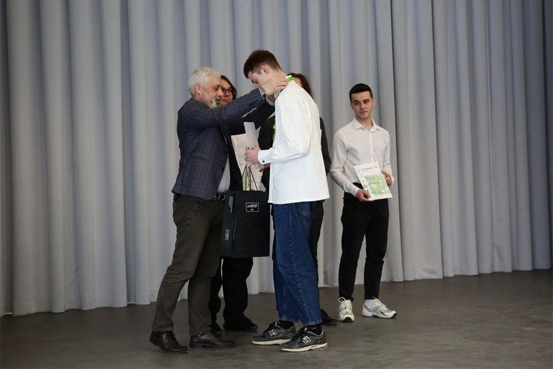 Profisionali Zavoda 2 