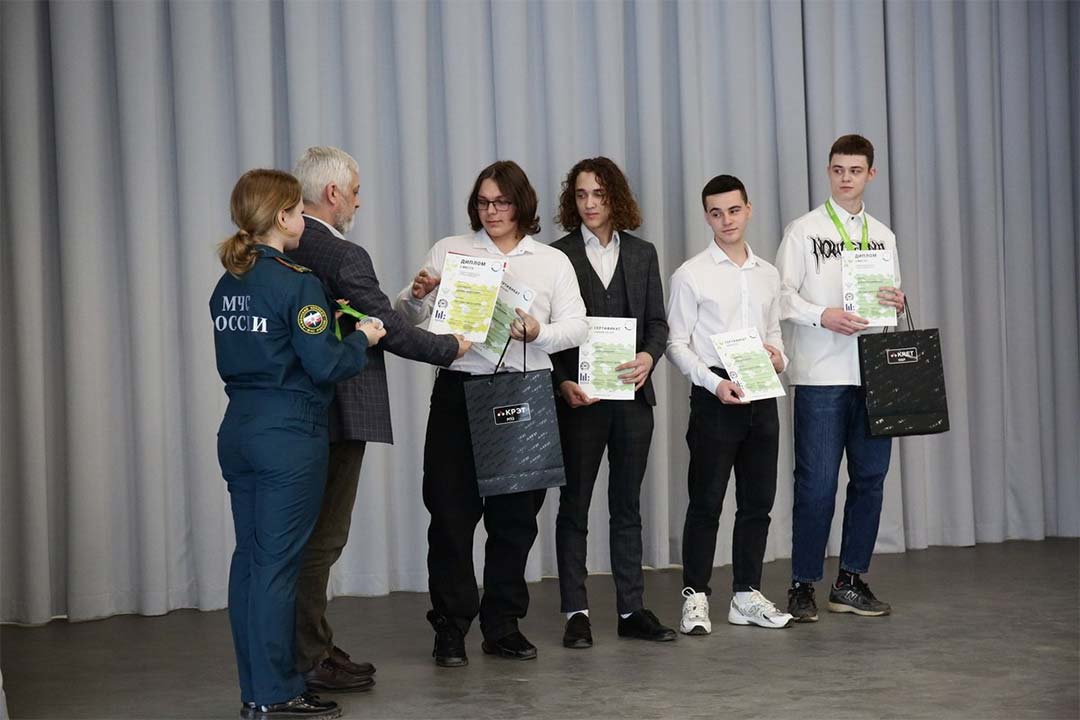 Profisionali Zavoda 4 