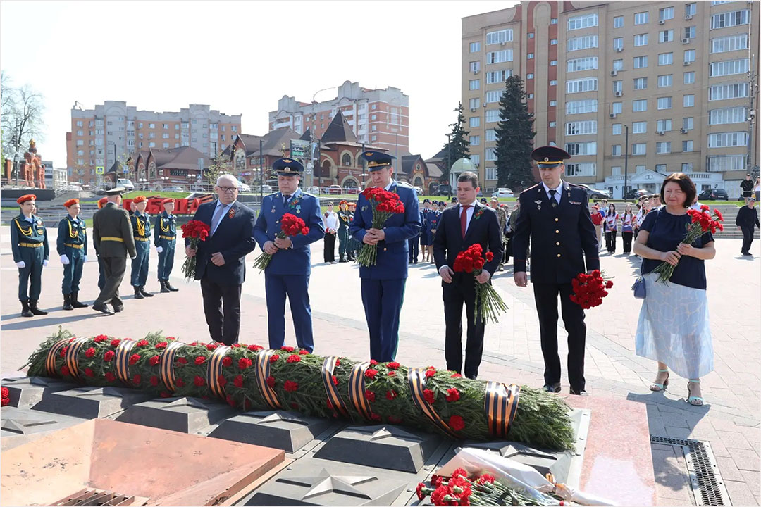 Wozklojenie Tsvetov Den Pobedi 1