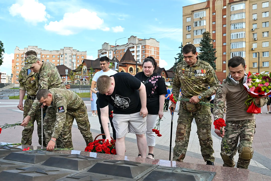 Vozlojenie Tsvetov 1Iyulya 3
