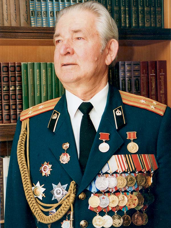 ГОЛЫШЕВ<br>Николай Герасимович